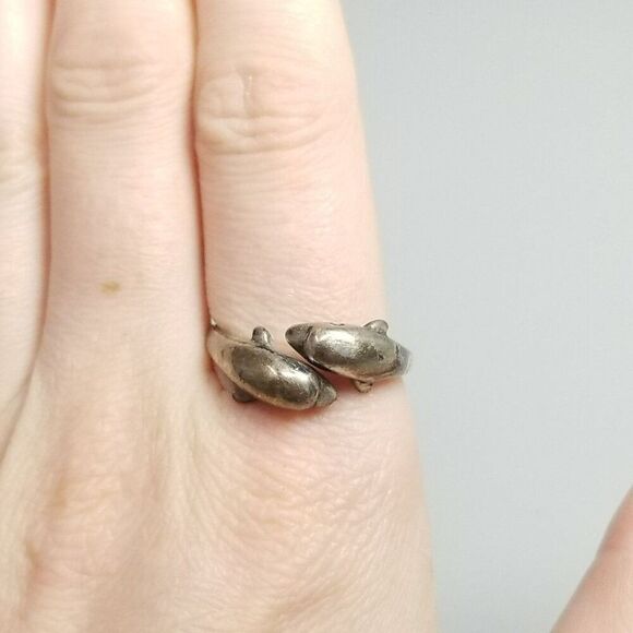 Vintage Sterling Silver Dolphin Wrap Adjustable Ring, Size 11 Band, Estate - Picture 8 of 9